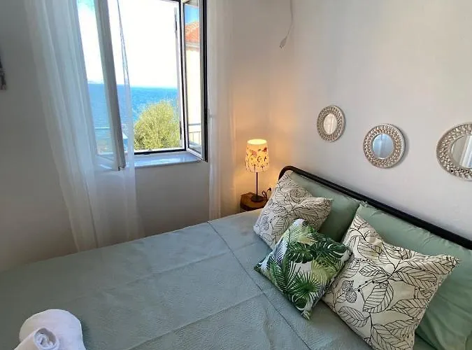 Apartament Lina's House *